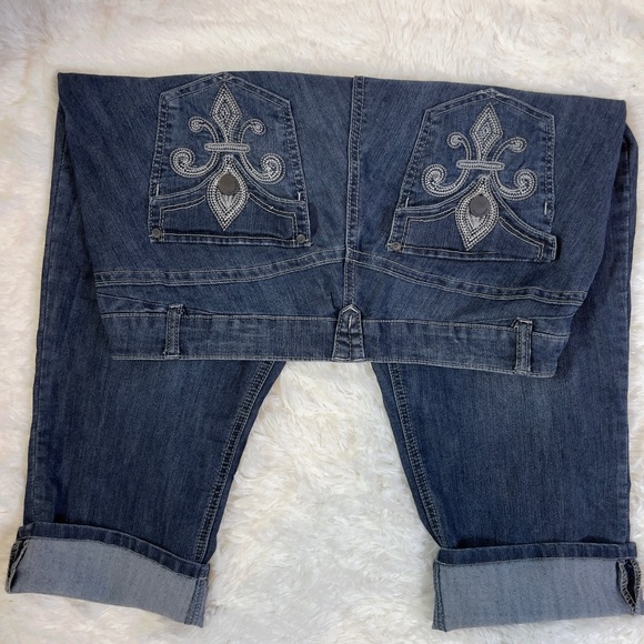 Democracy Medium Blue Wash Denim Women’s Capri Jeans Size 16! - Picture 11 of 11